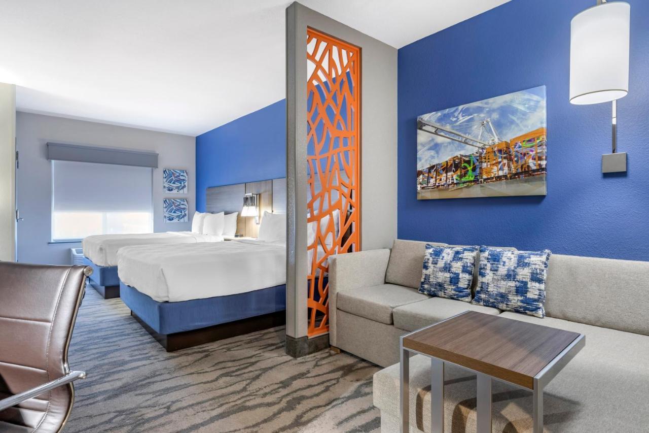 Best Western Plus Castlerock Inn & Suites Bentonville Luaran gambar