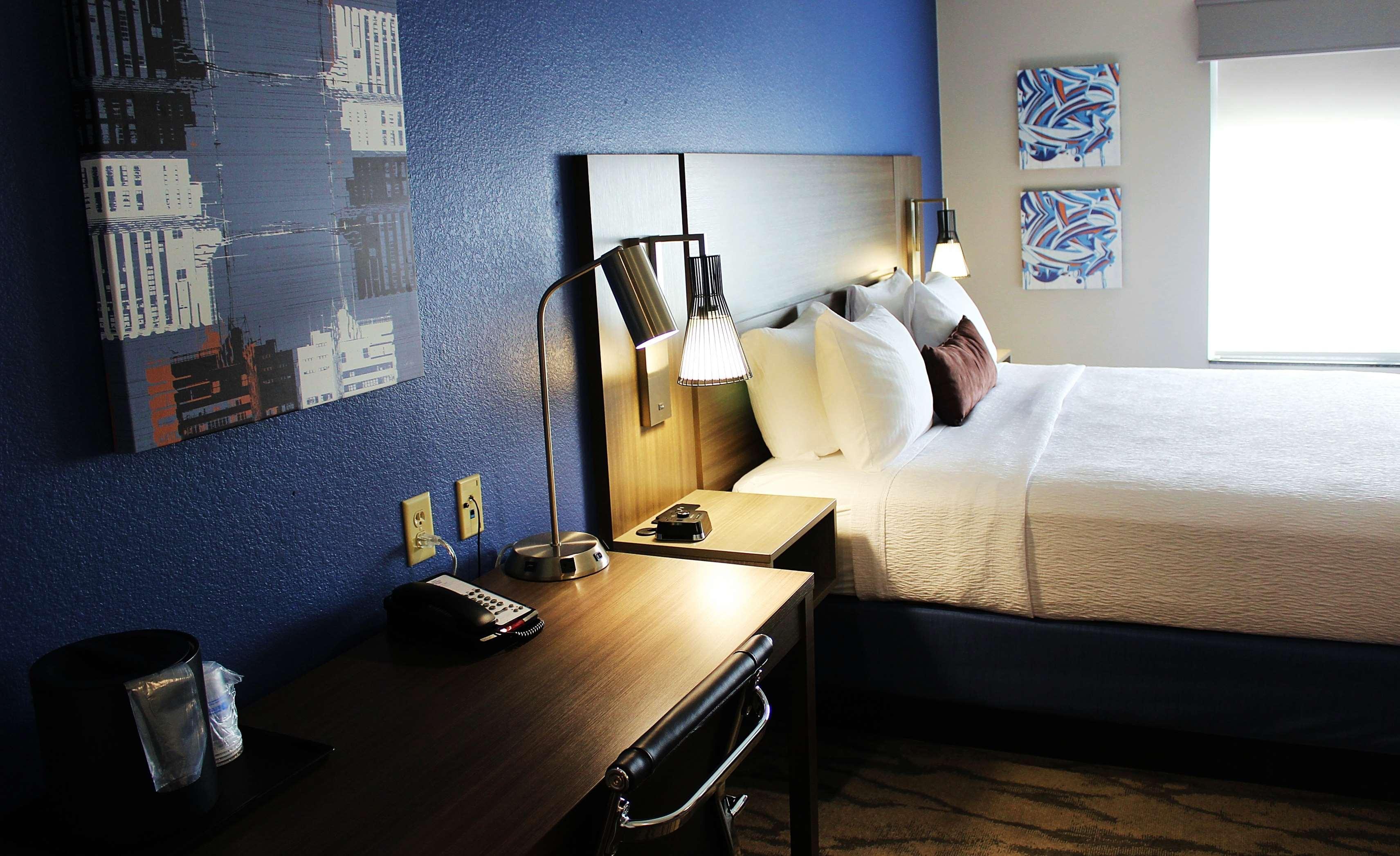 Best Western Plus Castlerock Inn & Suites Bentonville Luaran gambar