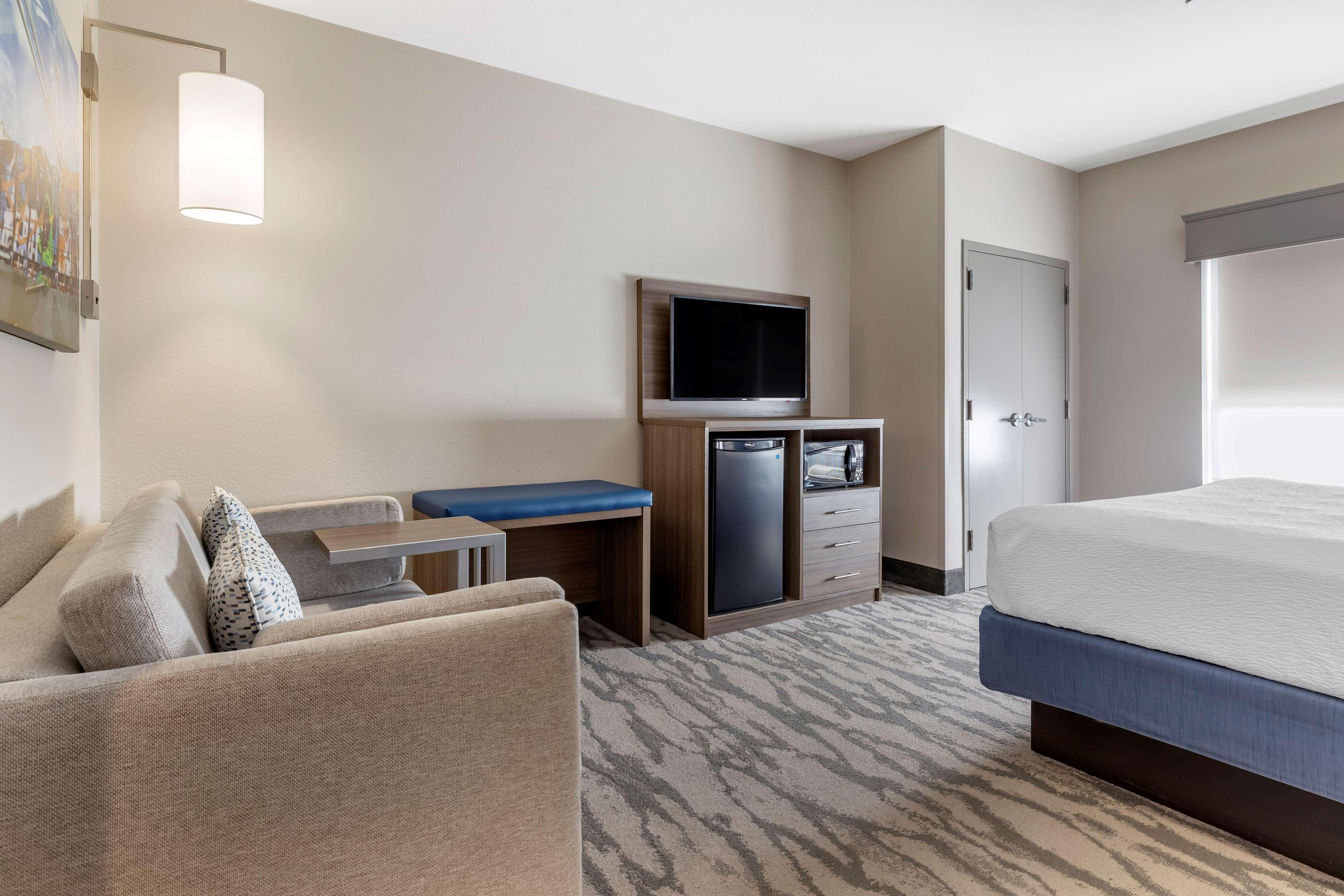 Best Western Plus Castlerock Inn & Suites Bentonville Luaran gambar