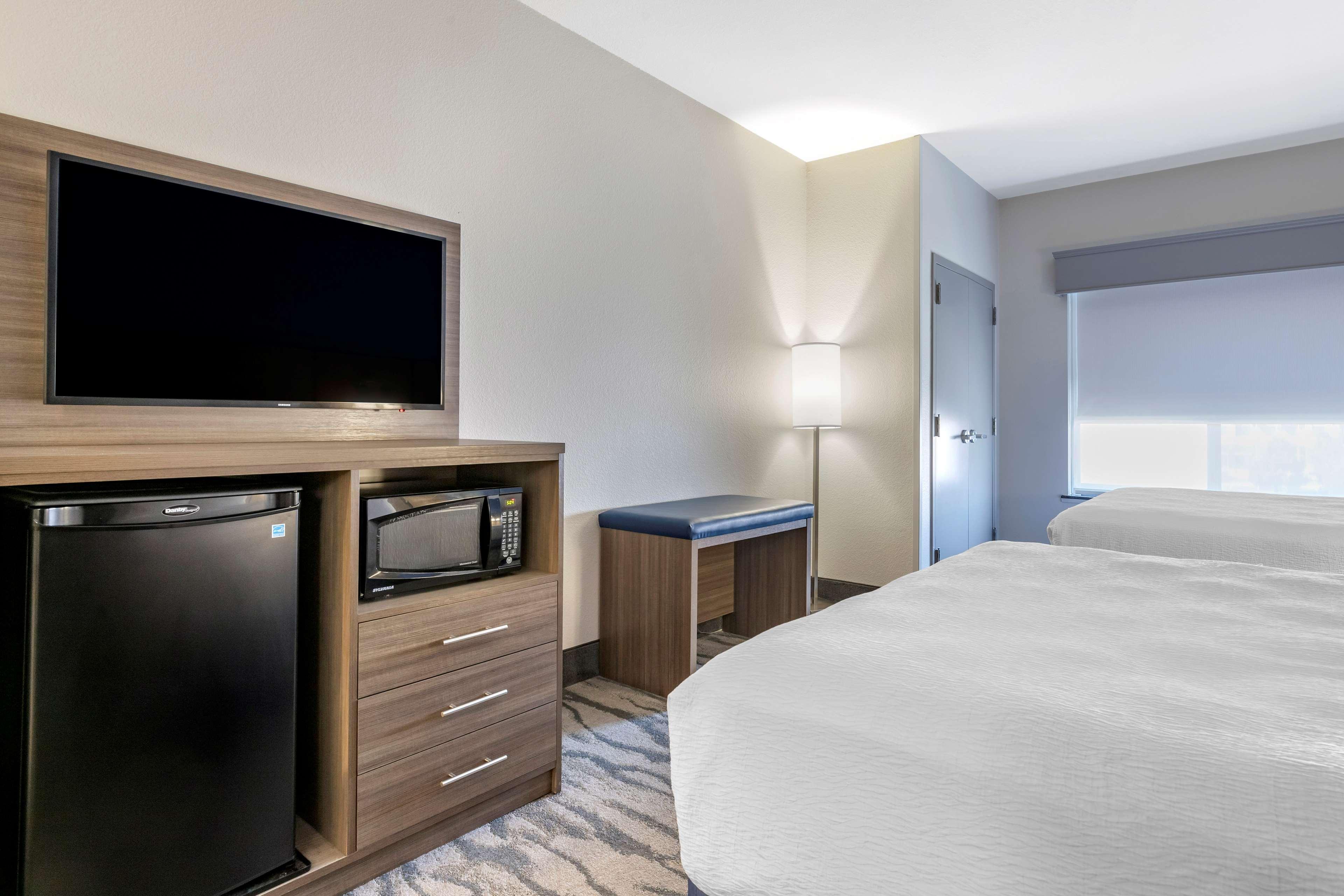 Best Western Plus Castlerock Inn & Suites Bentonville Luaran gambar