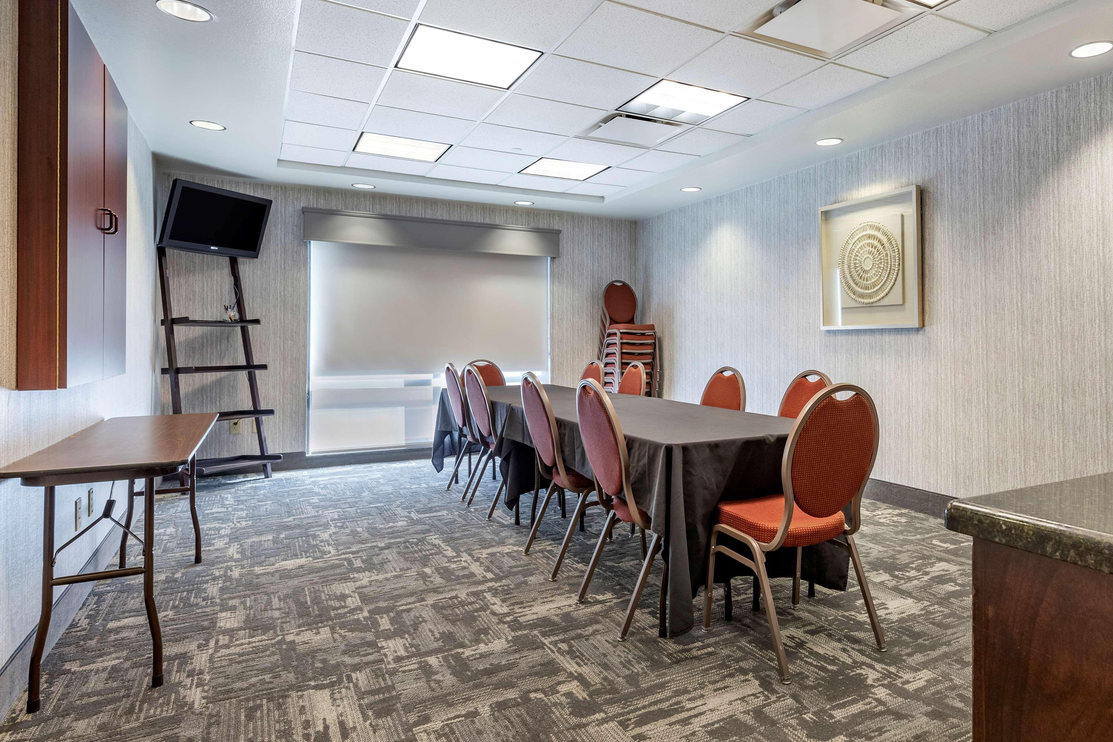 Best Western Plus Castlerock Inn & Suites Bentonville Luaran gambar