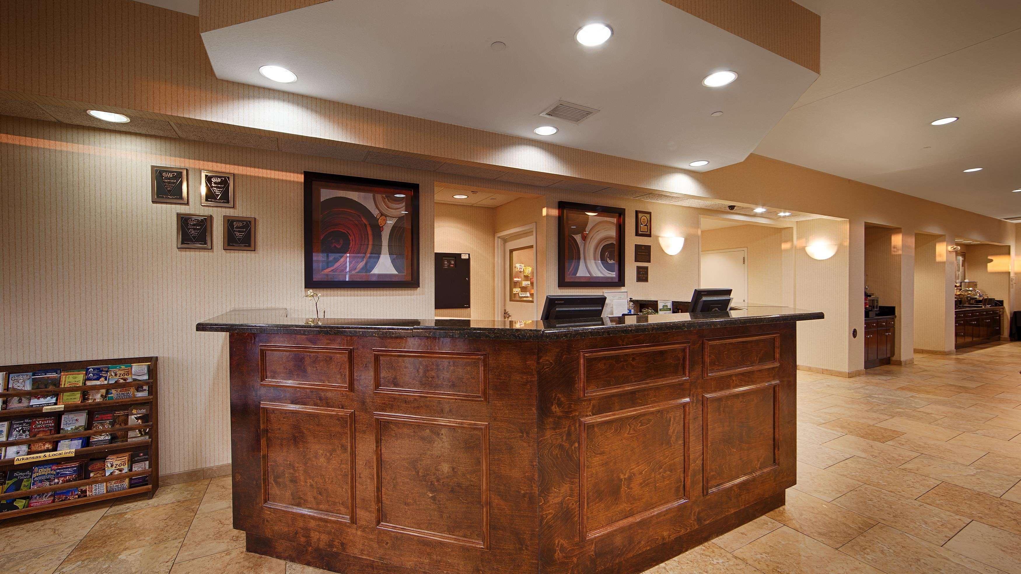 Best Western Plus Castlerock Inn & Suites Bentonville Luaran gambar