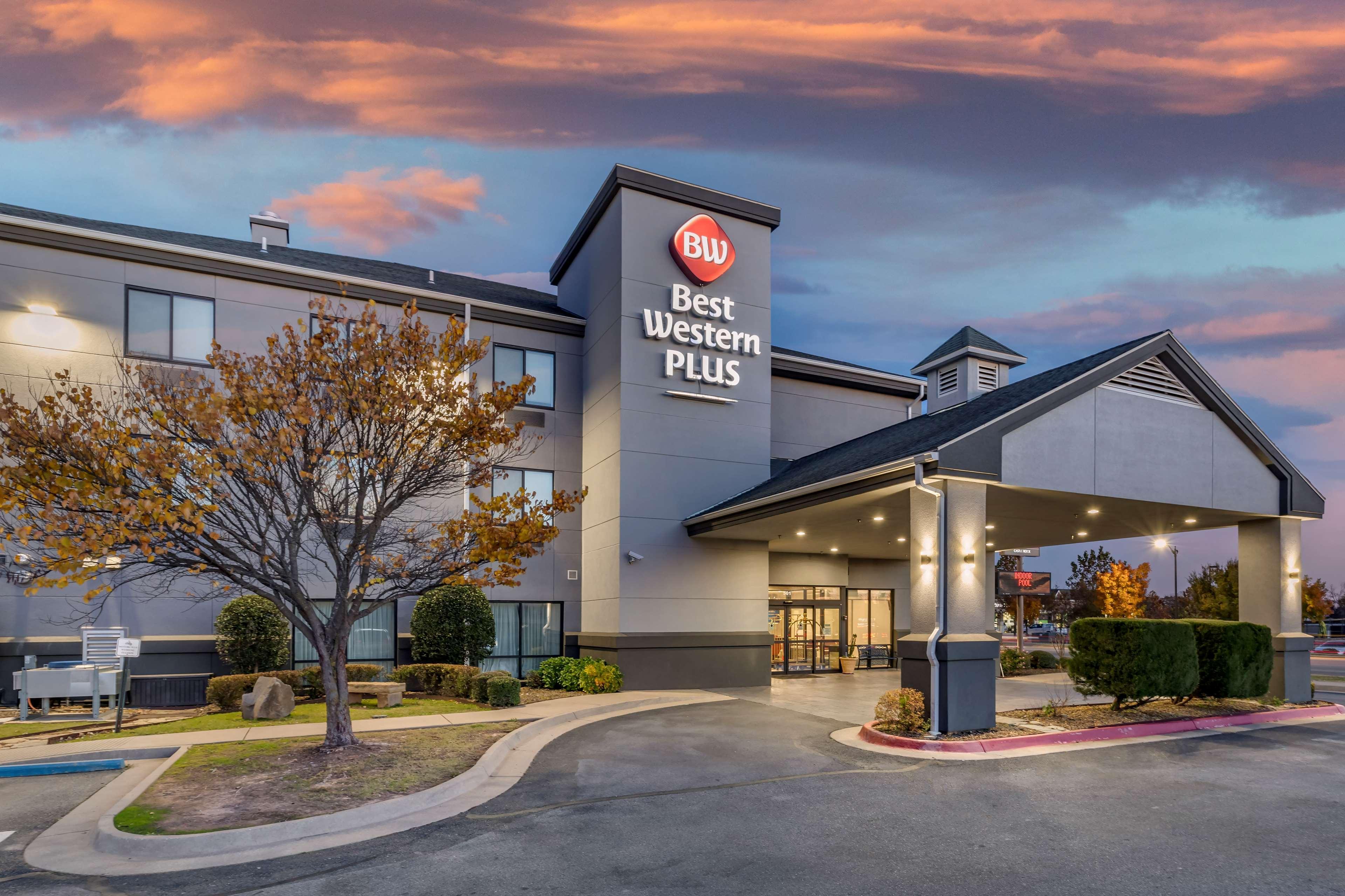 Best Western Plus Castlerock Inn & Suites Bentonville Luaran gambar